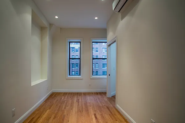 Rented by Cast Iron Real Estate | media 34