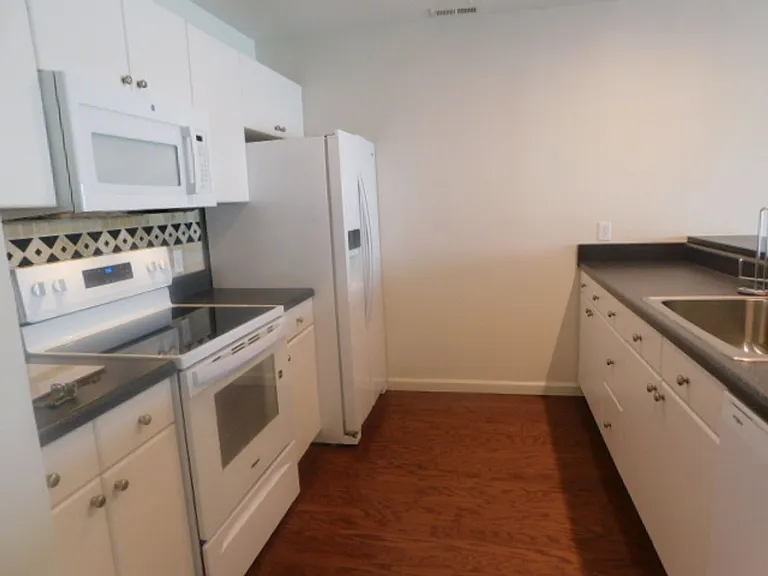 100 Helmsman Way #505 — Photo 15