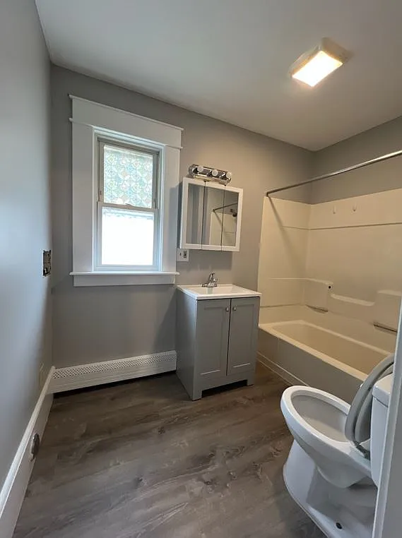 3 bed, $1,700 — Photo 4