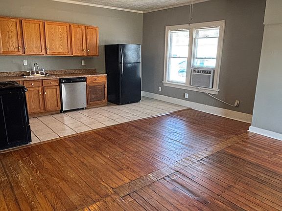 4th image of 1116 S Gary Pl