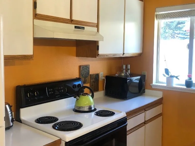 420 SE McKinley Ave — Photo 6