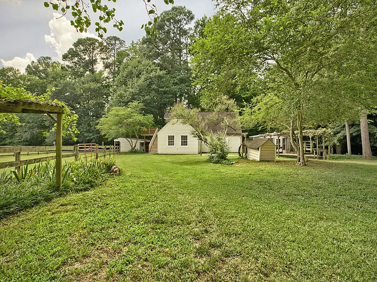 4320 Providence Rd — Photo 34