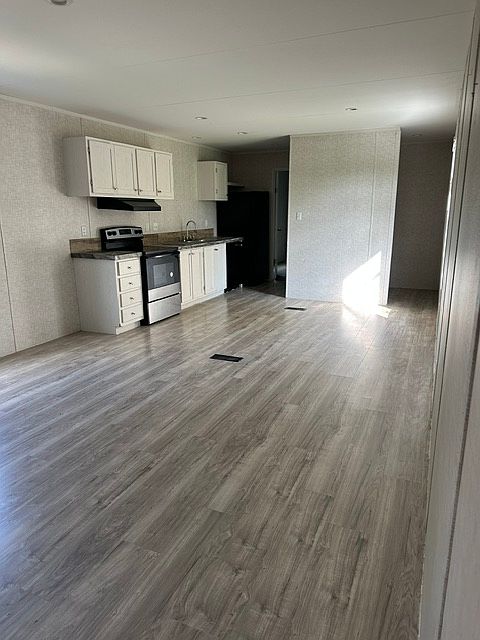 2nd image of 16715A Flow Rd