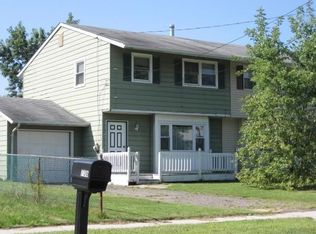 708 Maple St, Lakehurst, NJ 08733