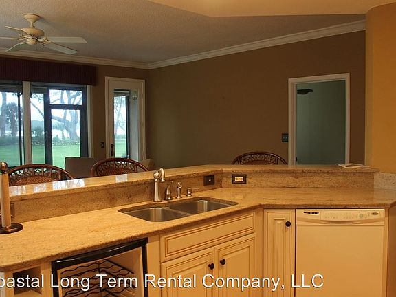 5th image of 6 Village North Dr APT 137