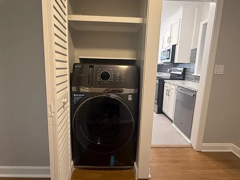 2815 Acklen Ave — Photo 5