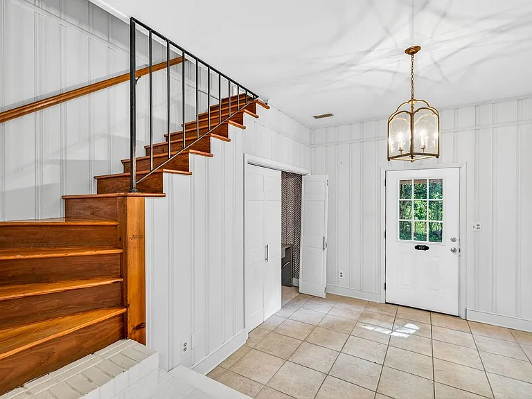 117 Pine Grove Ave — Photo 5