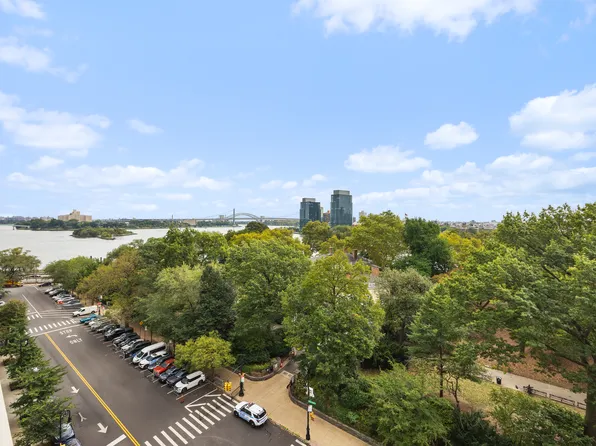 170 East End Avenue image 32 of 33