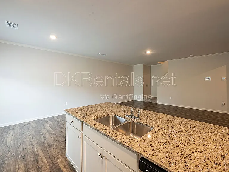 3031 Greyton Dr — Photo 8