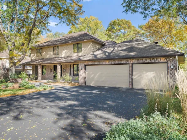 2721 Sylvan Rd S, Minnetonka, MN 55305