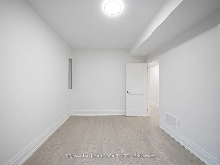 547 Indian Rd #3 — Photo 21