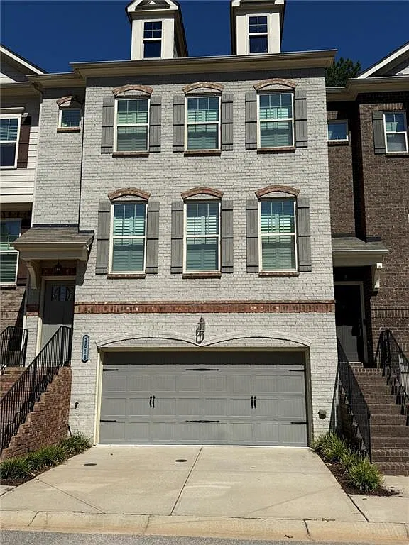 3 bed, 3.5 bath, 2666 sqft, $3,500 — Photo 1