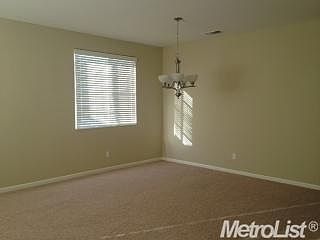 2nd image of 509 Amberly Ct