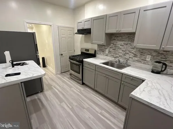 5232 Harlan St, Philadelphia, PA 19131