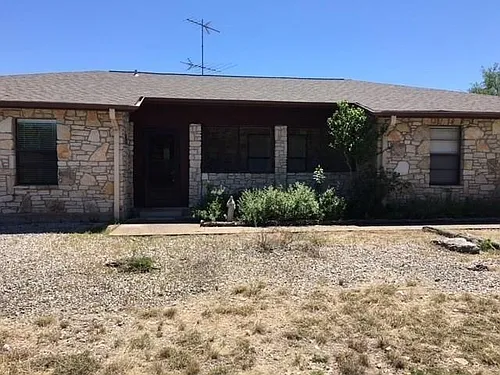 696 Hill Country Trl Photo 1