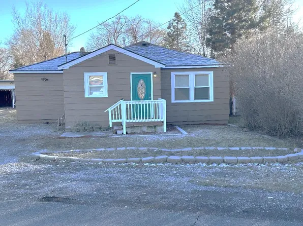4434 Peck Dr, Klamath Falls, OR 97603