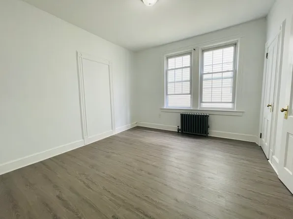 330 Van Duzer Street image 12 of 27