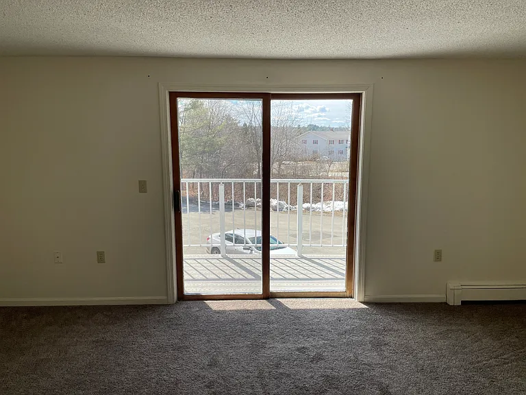 826 State St #3 — Photo 4