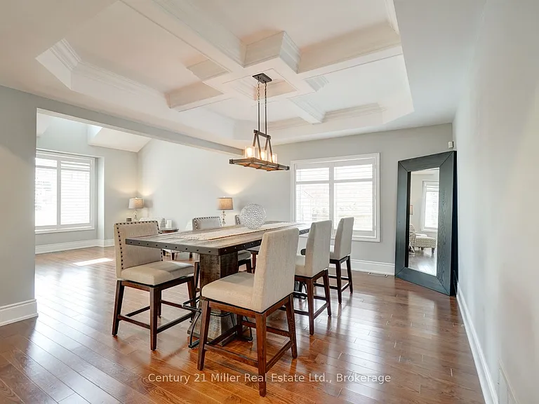 8 Watercliff Pl — Photo 11
