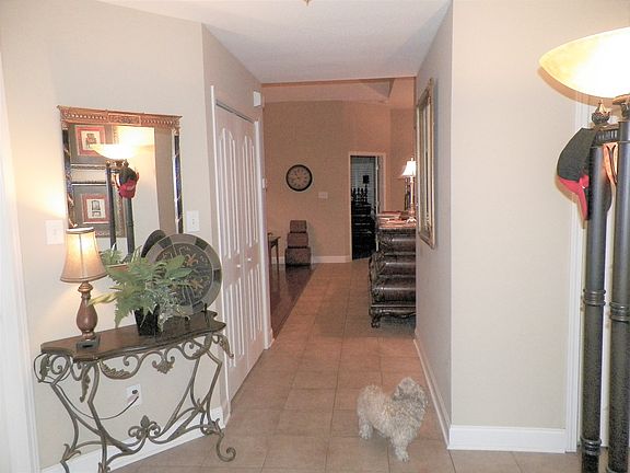 3rd image of 6075 Round Hill Ln