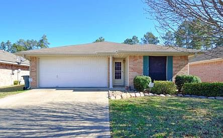 1st image of 811 Live Oak Ln
