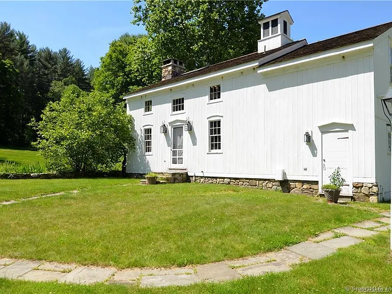 115 River Rd — Photo 34