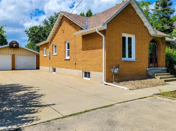 47 3rd Rd E, Hamilton, ON L8J 3J5