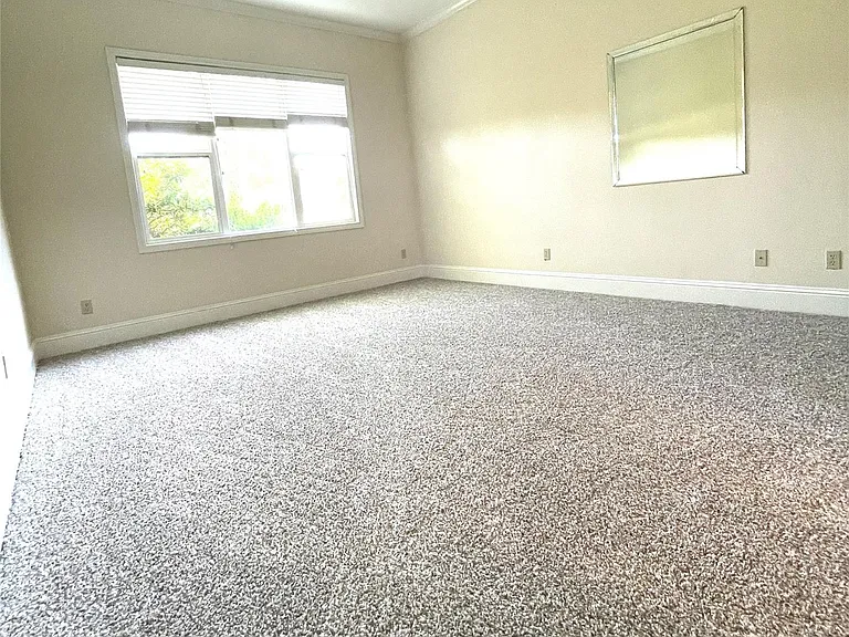 28 Waters Edge St — Photo 10