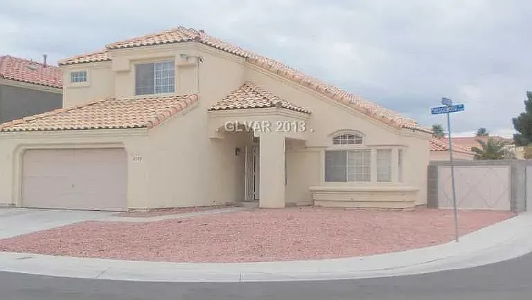 2309 Hedgewood Dr — Photo 1