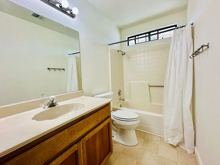 1537 Yarberry Dr — Photo 17