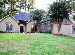 405 Shadowood Dr, Ridgeland, MS 39157