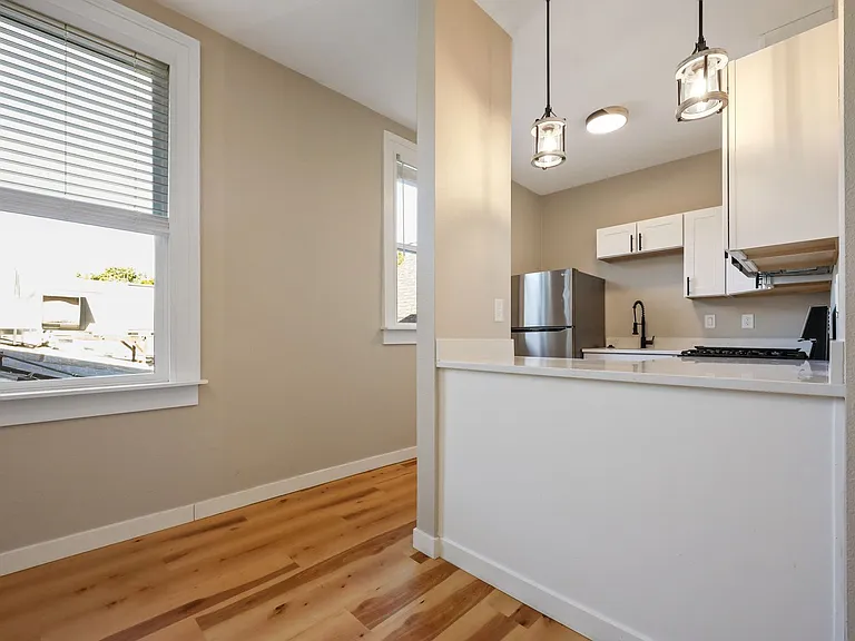Sunnymot Apartments — Photo 5