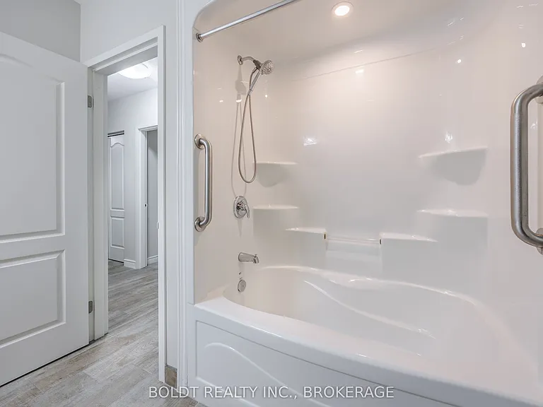 5837 Dunn St #207 — Photo 11