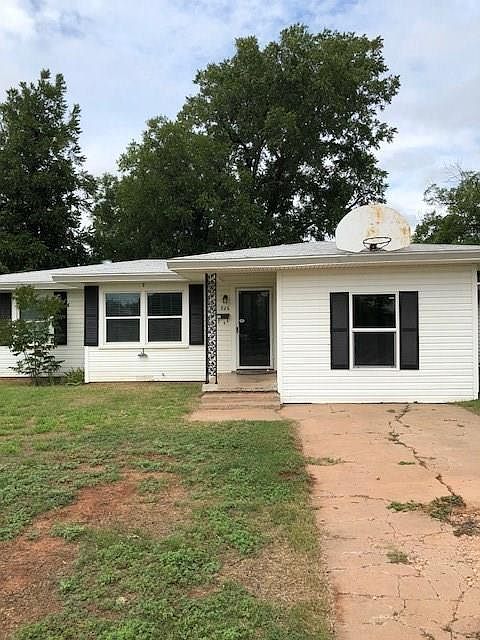 1st image of 926 S Bowie Dr