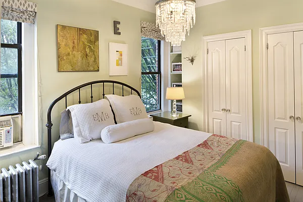 Sold by Stribling | media 4