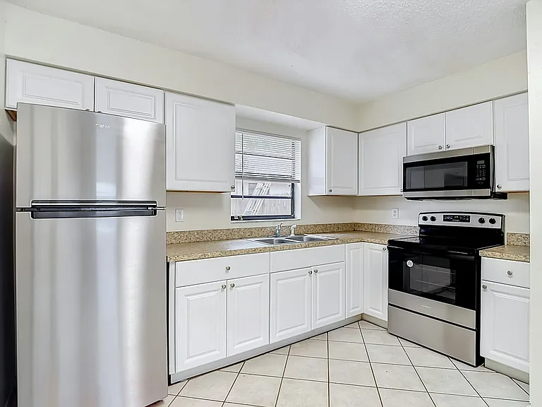4102 E Humphrey St #A — Photo 13