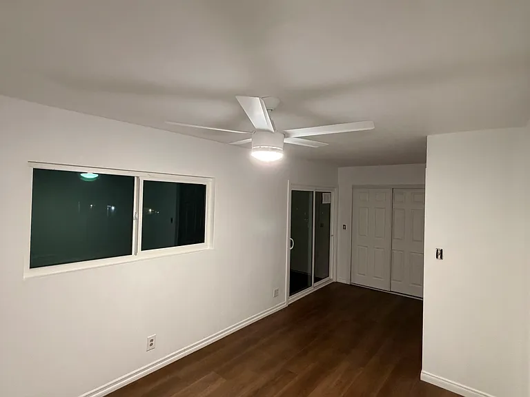 4741 1/2 Klamath Pl — Photo 5