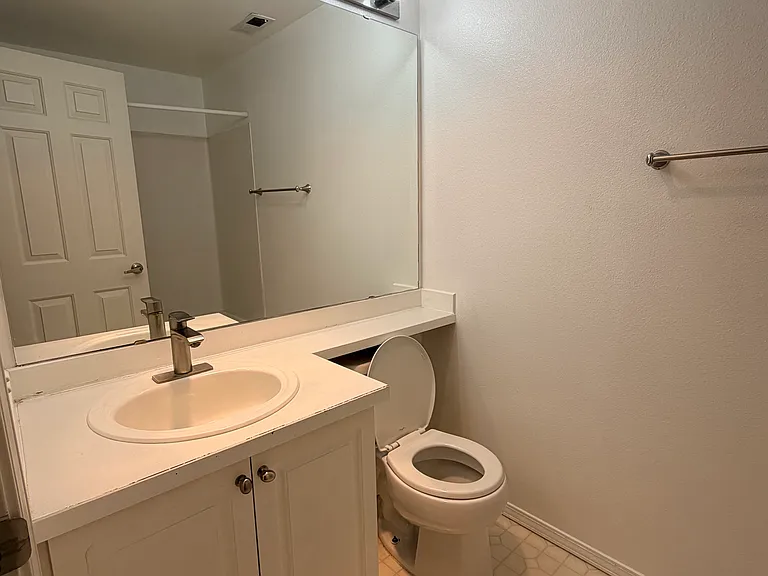 2078 Newport Way NW #103 — Photo 10