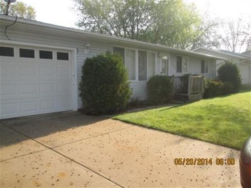 1st image of 560 23rd St NE