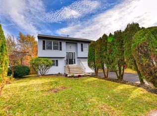 722 Drake Ave, Middlesex, NJ 08846