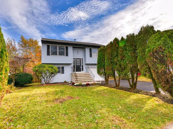 722 Drake Ave, Middlesex, NJ 08846