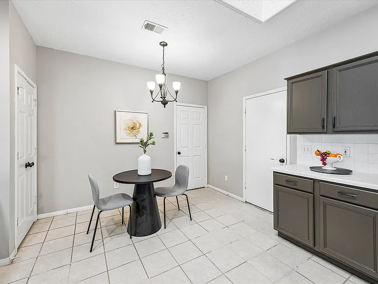 4135 N Nolan Pl — Photo 9