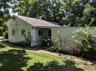 331 Franklin St, Carlyle, IL