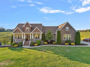 4085 Old Stage Rd, Chuckey, TN 37641