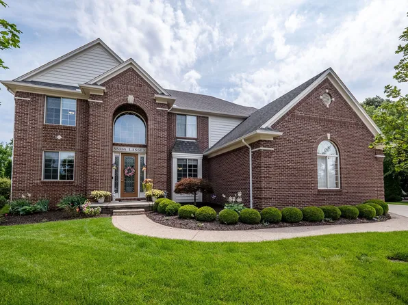 55336 Lassen Dr, Macomb, MI 48042
