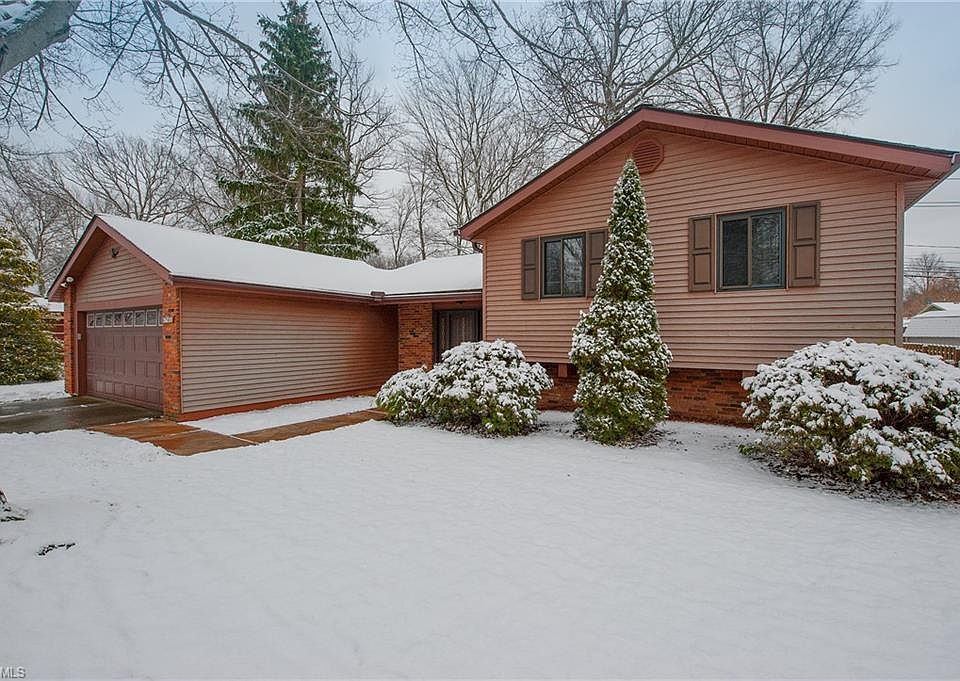 1st image of 26835 Locust Dr