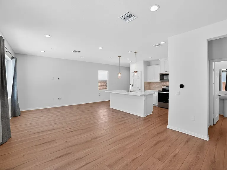 2471 Satsuma Ct — Photo 9