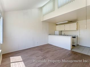 5751 Camellia Ave., North Hollywood, CA 91601
