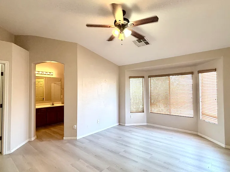 10020 W Wood St — Photo 15