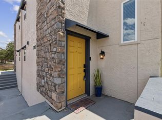 2203 Park Hill Dr, Fort Worth, TX 76110